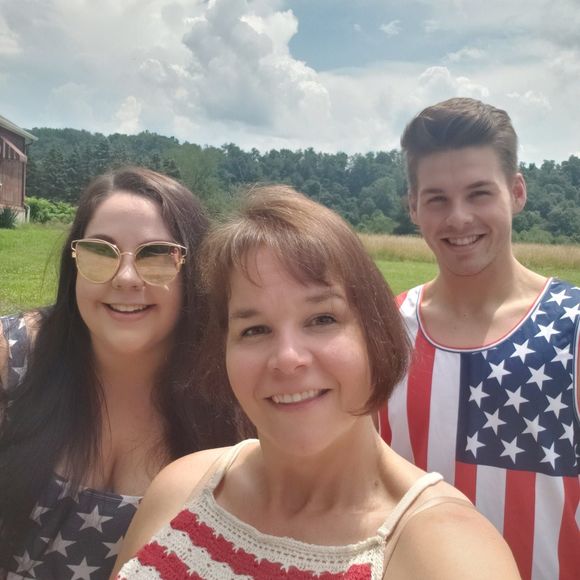 Meet your Posher, Monica - Picture 1 of 1